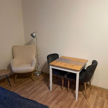 פראג Sunlit Apartment Close To City Center מראה חיצוני תמונה